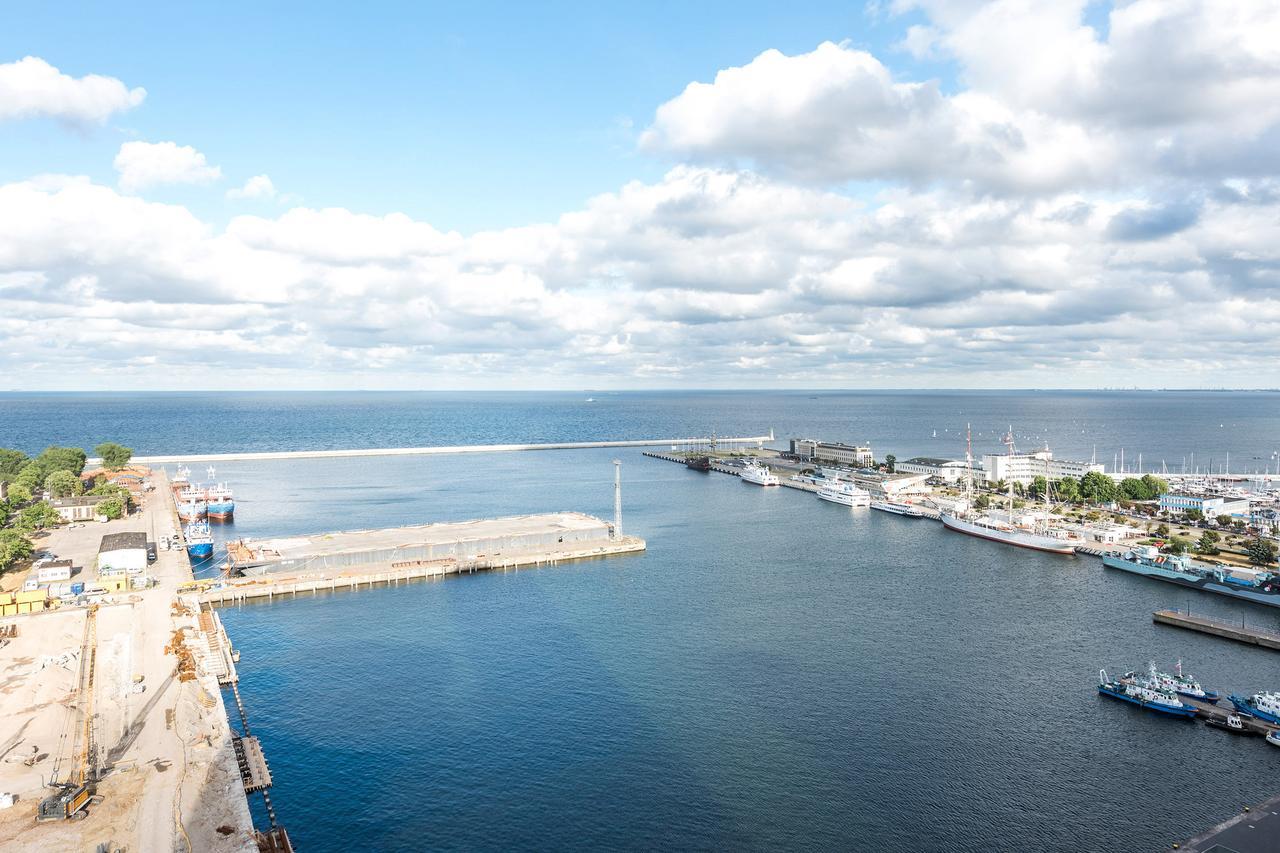 グディニャThe Marine Plaza - Sea Towersアパートメント エクステリア 写真